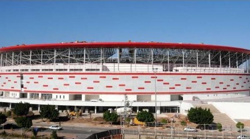 Eto'o Antalyaspor'un Yeni Stadını Gezdi