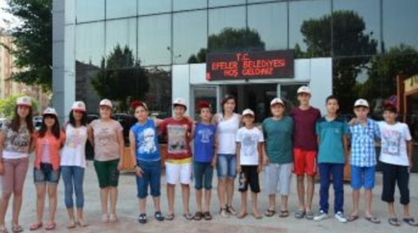 Efeler Belediyesi Başarıyı &Ouml;d&uuml;llendirdi