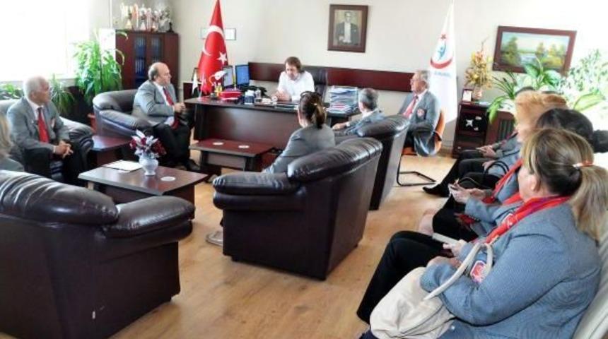 Rotary'den Soma Devlet Hastanesi'ne Tıbbi Malzeme Bağışı