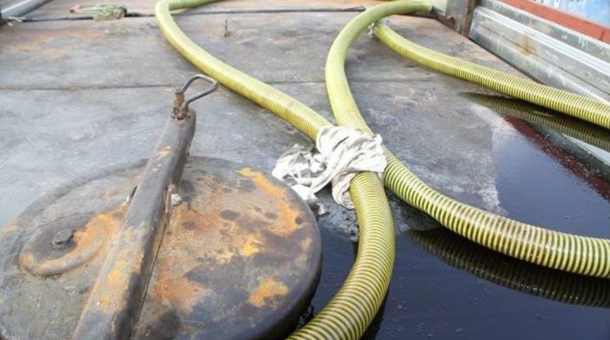 Ham Petrol Y&uuml;kl&uuml; Kamyon Ele Ge&ccedil;irildi