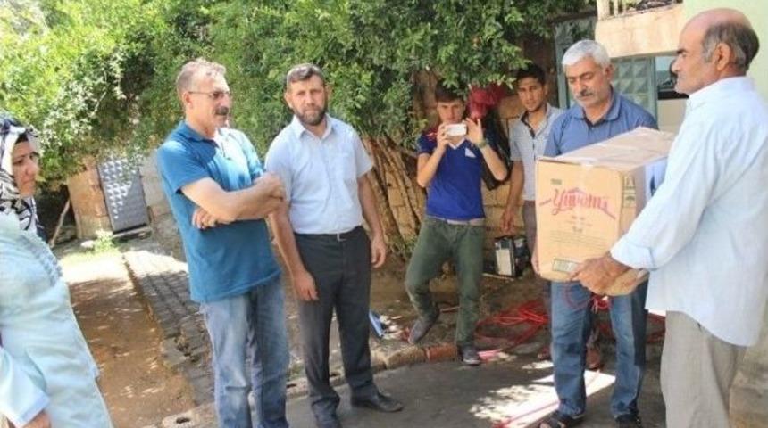 Ceylanpınar Osmanlı Eğitim Ocakları &lsquo;ramazan Yardım Paketi&rsquo; Dağıttı