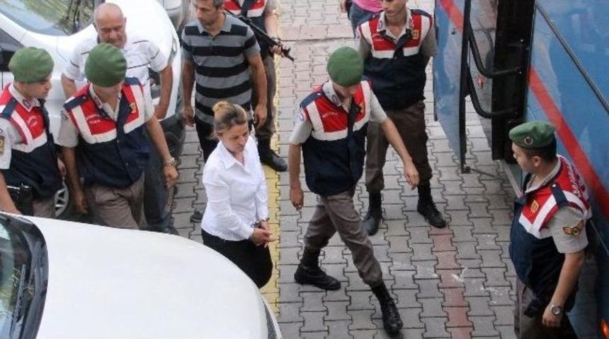 Sevgilisini &Ouml;ld&uuml;rd&uuml;ğ&uuml; İddia Edilen Kadına M&uuml;ebbet Hapis İstemi