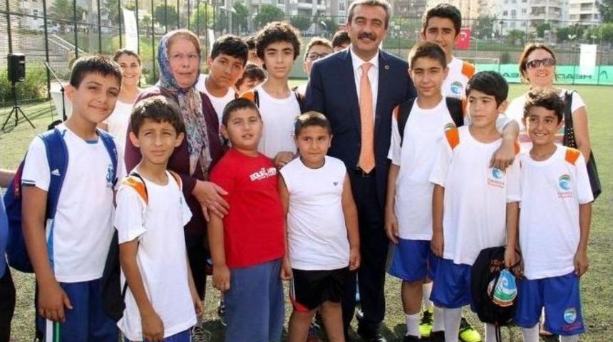 &Ccedil;ukurova Belediyesi Yaz Spor Okulu Başladı