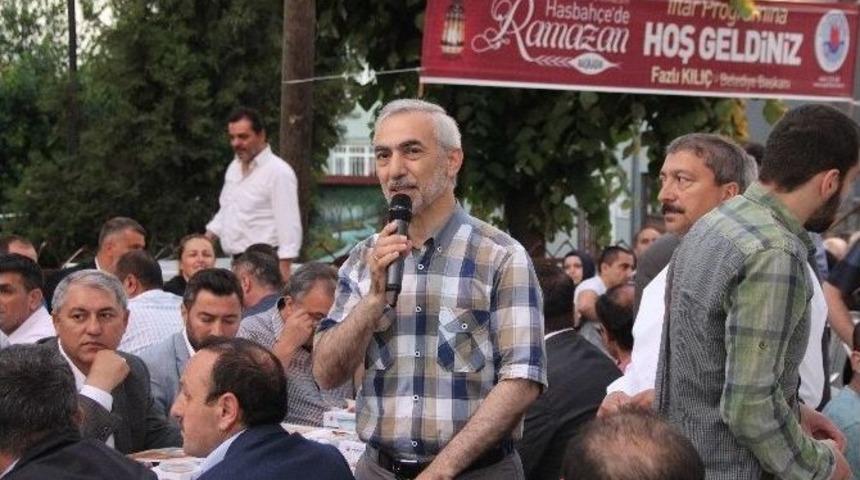 G&uuml;rsel Mahallesi Sakinleri Sokak İftarında Buluştu