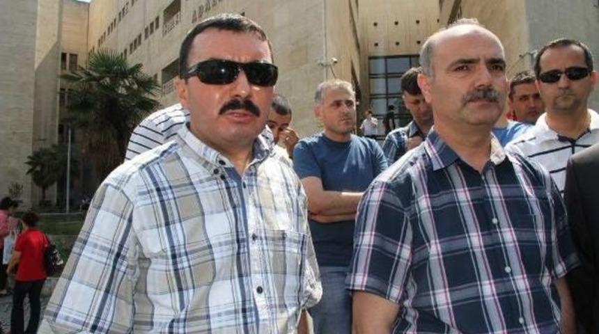 M&uuml;d&uuml;r Yardımcılarını Bı&ccedil;aklayan &Ouml;ğrenci: &Ouml;z&uuml;r Dilemeye Gitmiştim