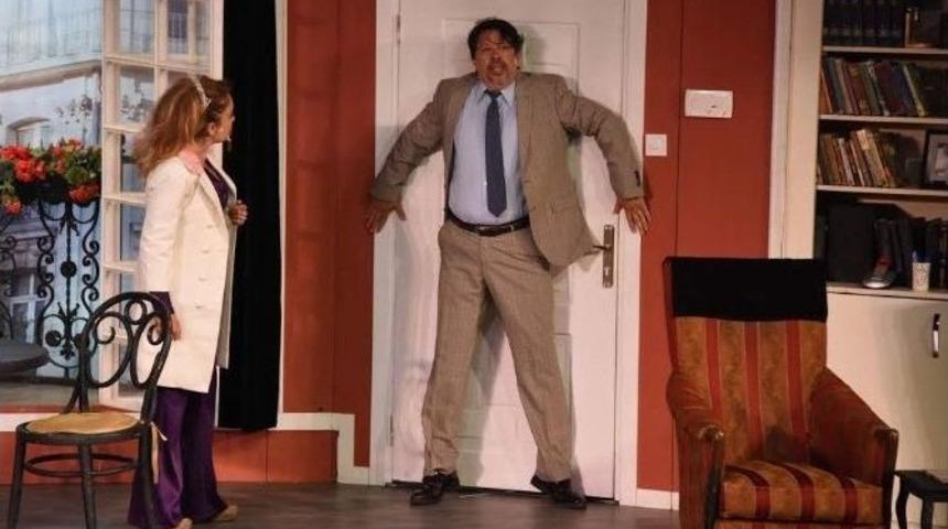 Akıl Defteri&rsquo;ne Sığmayan Oyun Aliağa&rsquo;da Sahne Aldı