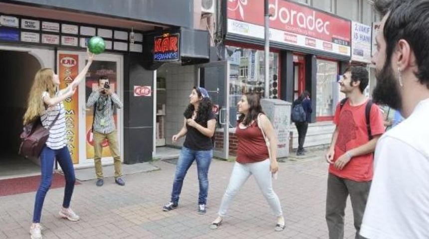 Cumhurbaşkanlığı Sarayı'na Kargoyla Top G&ouml;nderdiler