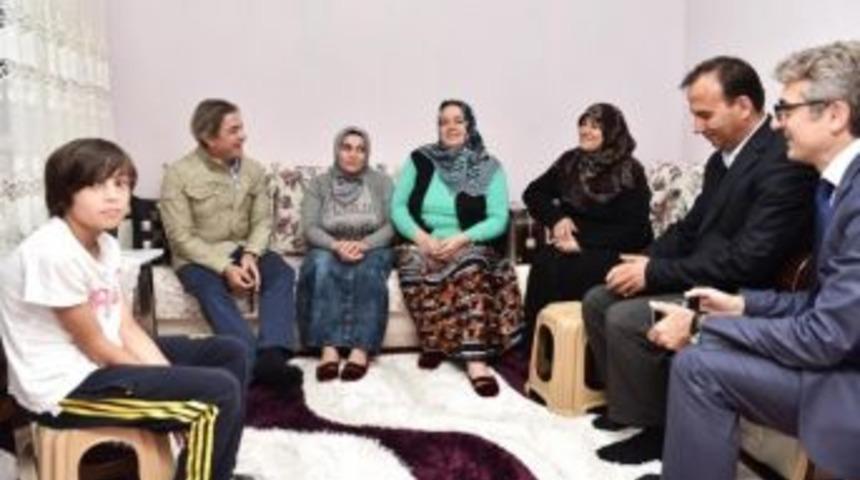 Sosyal Market Beyoğlu&rsquo;nda Yoksullara Umut Oluyor