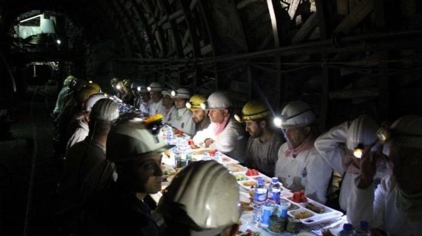 Vali Azizoğlu Madencilerle İftarda Buluştu