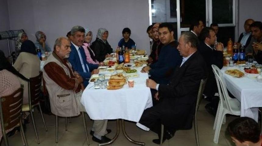 Yığılca Belediyesi&rsquo;nden &Ouml;rnek İftar