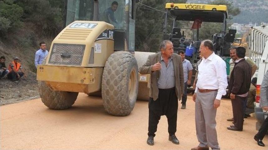 Başkan Savaş Atik Yaylası&rsquo;nda Asfalt &Ccedil;alışmasını İnceledi