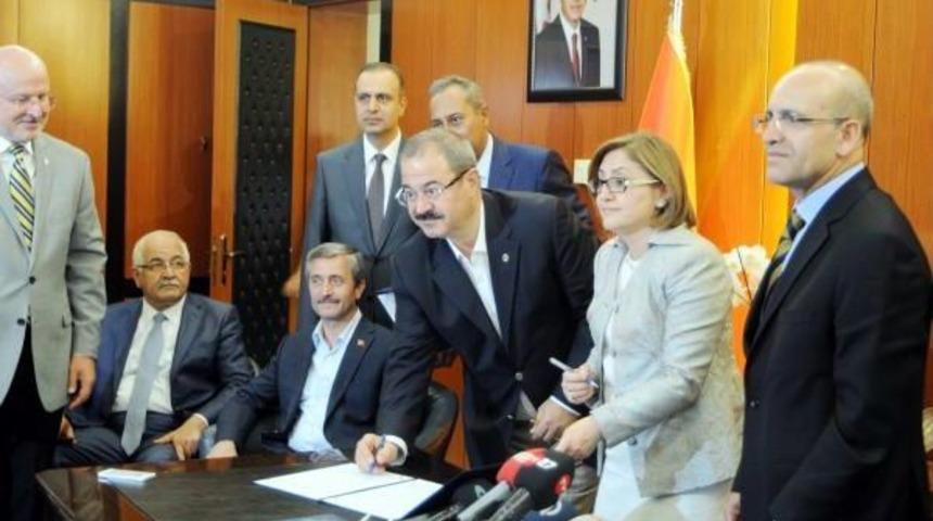 Gaziantep&rsquo;Te T&uuml;p Bebek Merkezi Protokol&uuml; Imzalandı