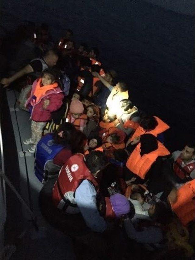 Sığınmacılar Kaçıyor Sahil Güvenlik Faciayı Önlüyor