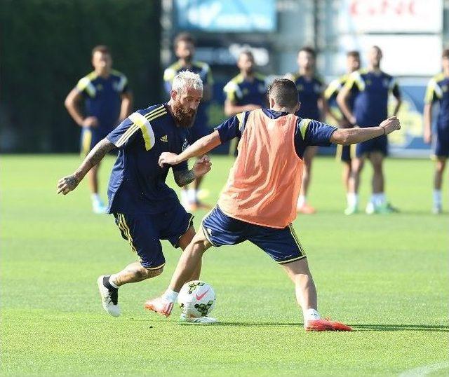 Fenerbahçe’de Yeni Sezon Hazırlıkları Sürüyor