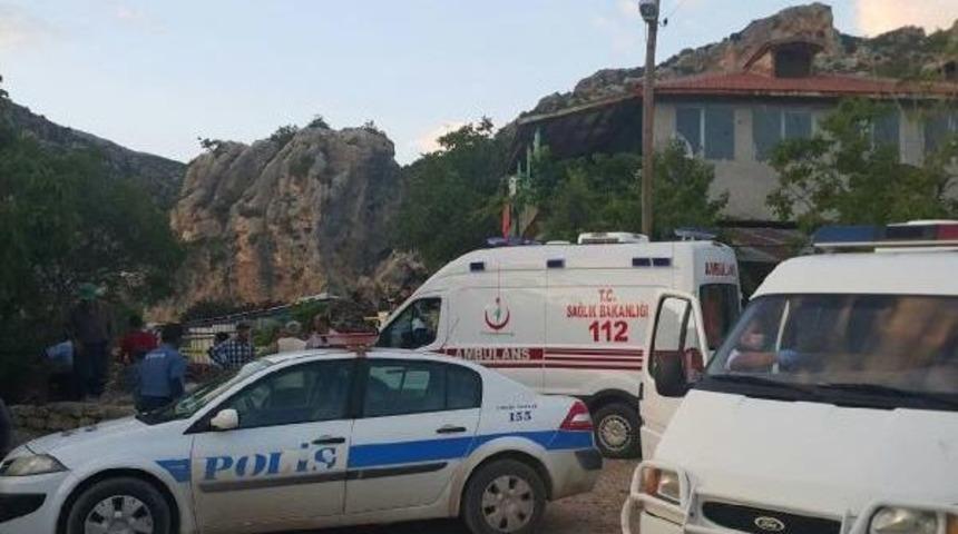 Boşanan Koca Dehşet Sa&ccedil;tı: 5 &Ouml;l&uuml;