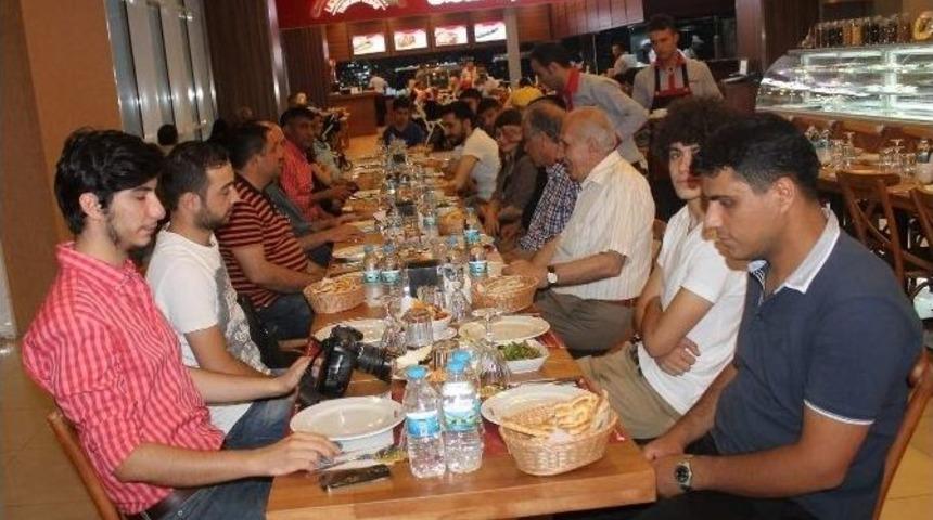 Siirt Park Avm’den Basınına İftar Yemeği