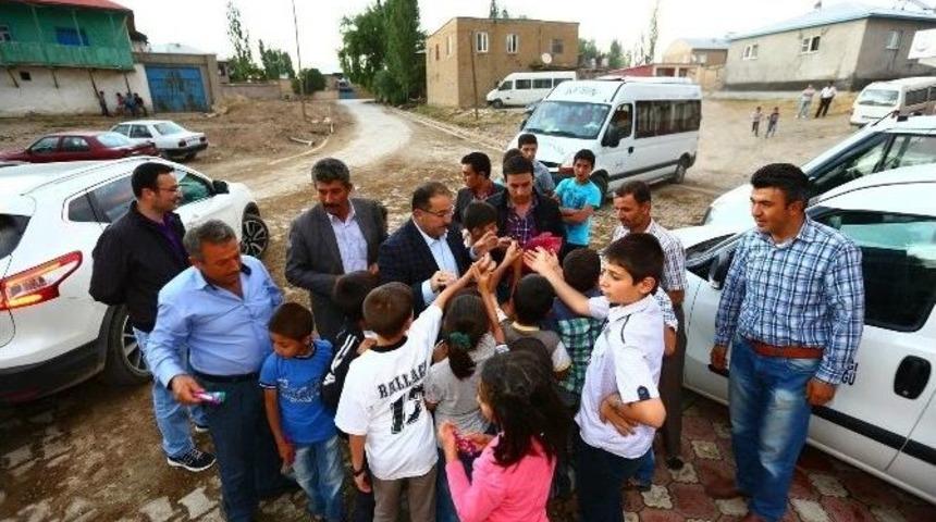 Afşin Belediyesi Altaş Mahallesinde İftar &Ccedil;adırı Kurdu