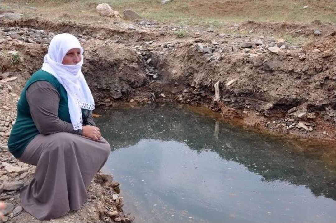 Muş&rsquo;ta İki Kardeşin Boğulduğu G&ouml;lette Ağıtlar Yakıldı