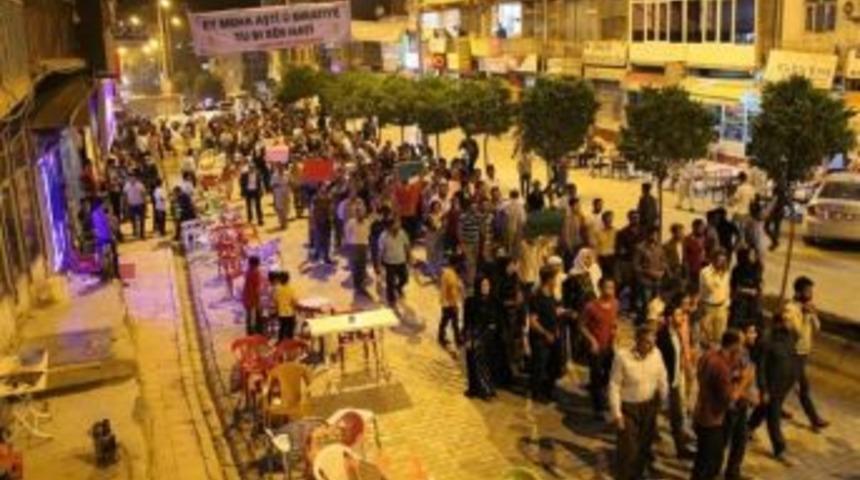 Şemdinli&rsquo;de Kobani&rsquo;ye Yapılan Saldırı Kınandı