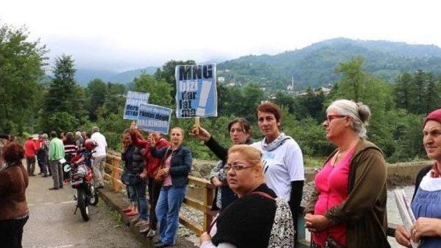 Arhavi’De Hes Keşfi Için Gelen Heyet Türküyle Karşılandı