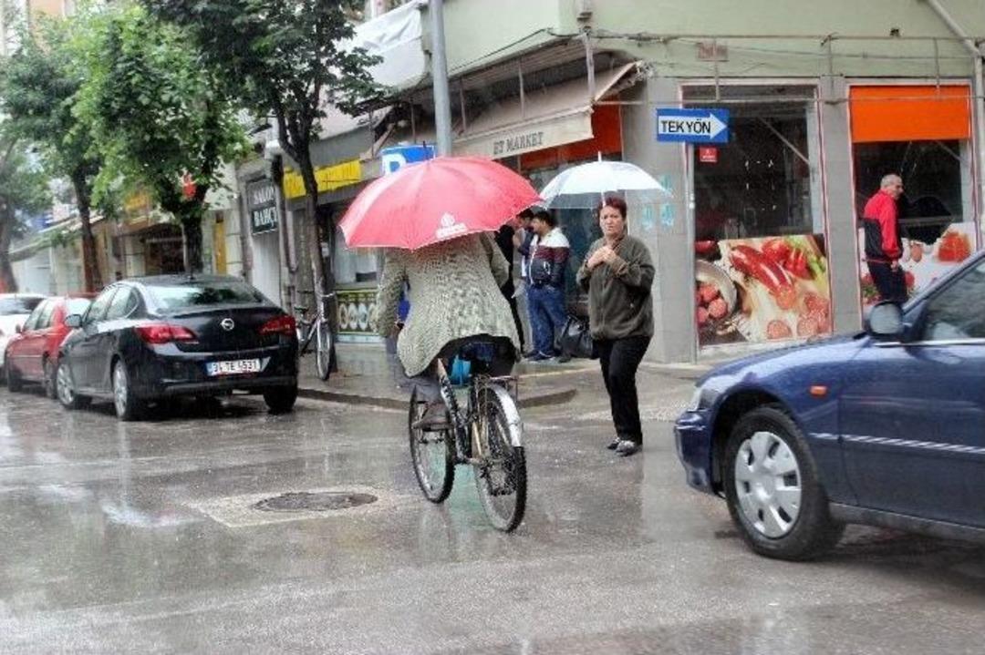 Eskişehir&rsquo;de Sağanak Yağış