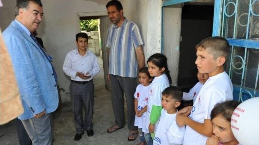 Osmaniye Valisi Kerem Al, Ramazan Ayında Yoksul Vatandaşları Evlerinde Ziyaret Ediyor