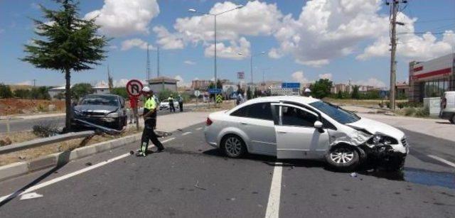 Elazığ'da Iki Kaza: 5 Yaralı