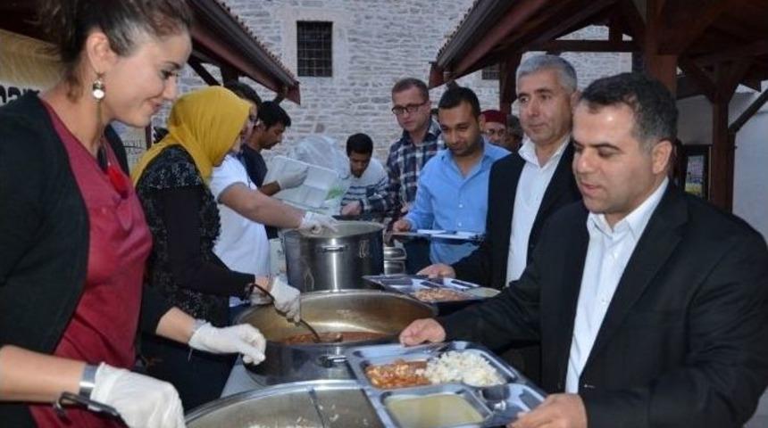 Başkan Aksoy , Karaali Ve Musalla Mahallesi Sakinleri İle İftarda Buluştu
