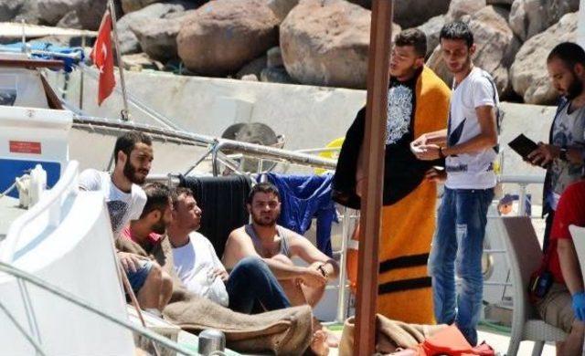 Bodrum Açıklarında Kaçak Teknesi Battı: 1 Ölü, 2 Kayıp (2)-  Yeniden