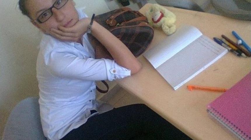 17 Yaşındaki Melike Aranıyor