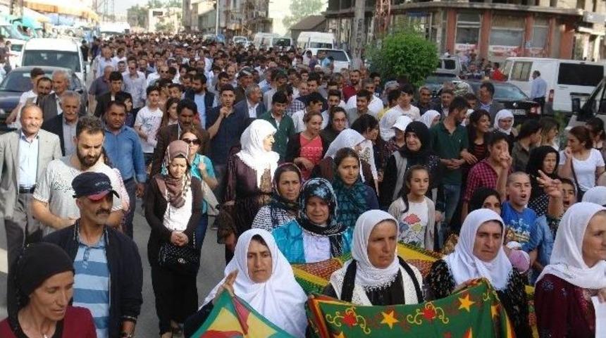 Y&uuml;ksekova&rsquo;da Kobani Protestosu