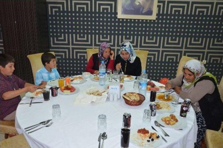 Madenci Aileleri İftarda Biraraya Geldi G2
