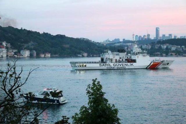 Istanbul Boğazı'nda Kaza Yapan Tekne Alabora Oldu: 2 Kayıp