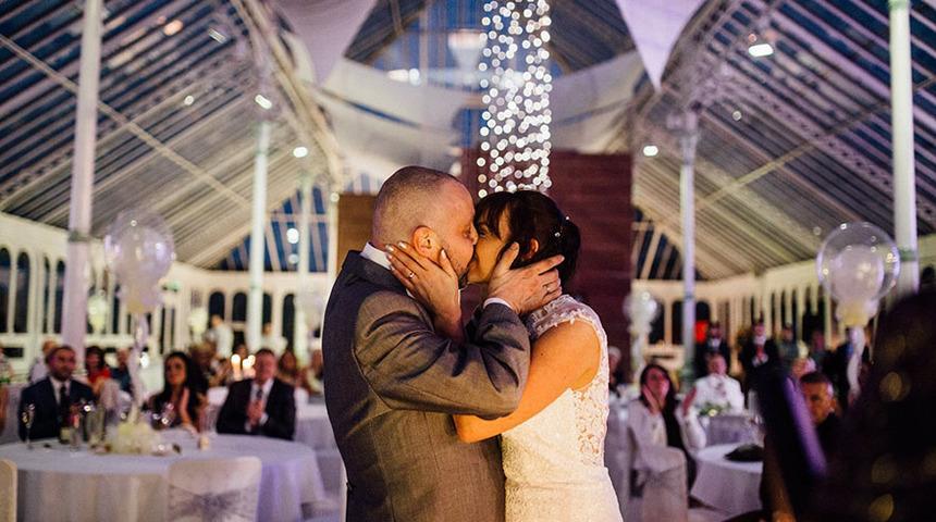 Filmlere konu olacak h&uuml;z&uuml;nl&uuml; bir aşk hikayesi