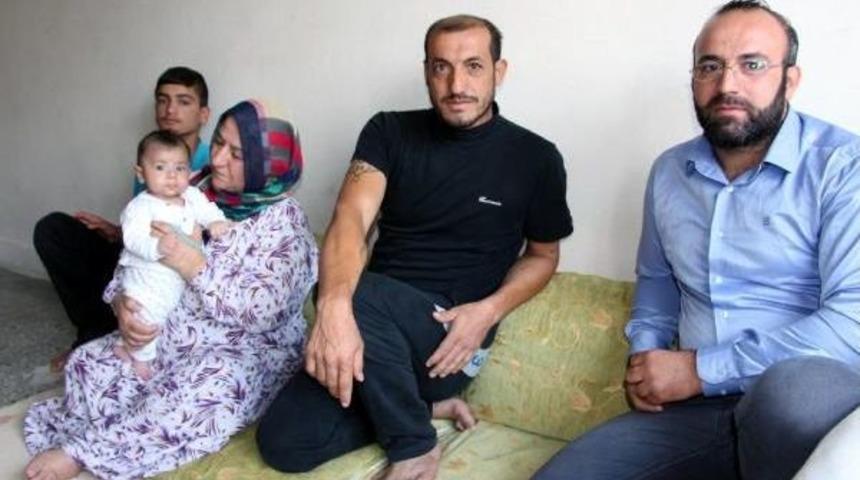 Rakka'dan Ka&ccedil;an Abdullah: Işid, Kolunda D&ouml;vme Var Diye Bir Gencin Kafasını U&ccedil;urdu