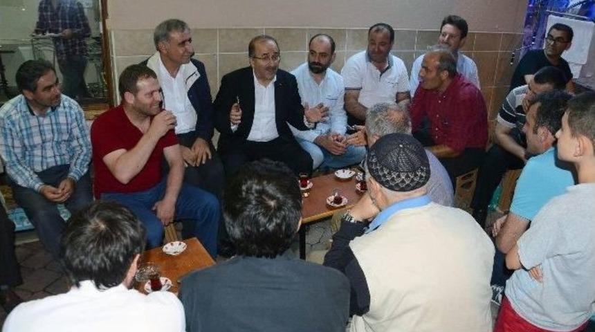 Başkan G&uuml;mr&uuml;k&ccedil;&uuml;oğlu K&ouml;pr&uuml;başı İl&ccedil;esinde D&uuml;zenlenen İftar Programında, K&ouml;pr&uuml;başılılar İle Buluştu