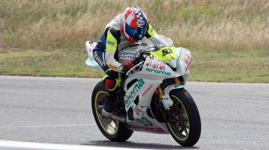 İzmir&rsquo;de Pistin Tozunu Attırdılar