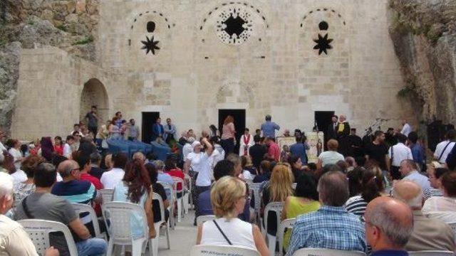 Hatay'da St. Pierre Bayramı Coşkusu