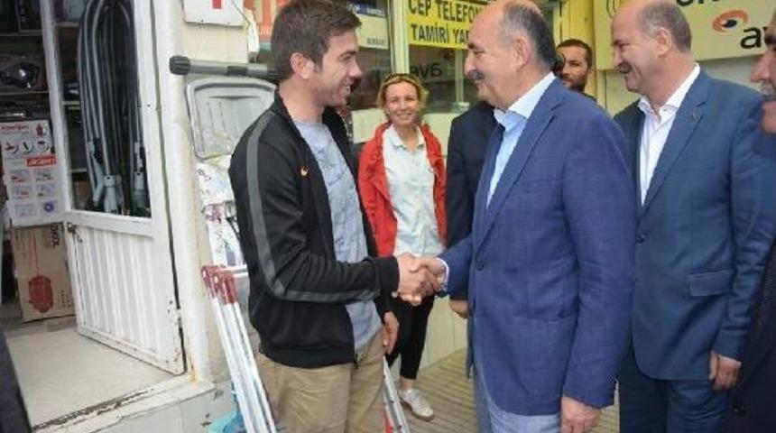 Bakan M&uuml;ezzinoğlu&rsquo;Ndan 5 Yaşındaki Sultan'a Bebek