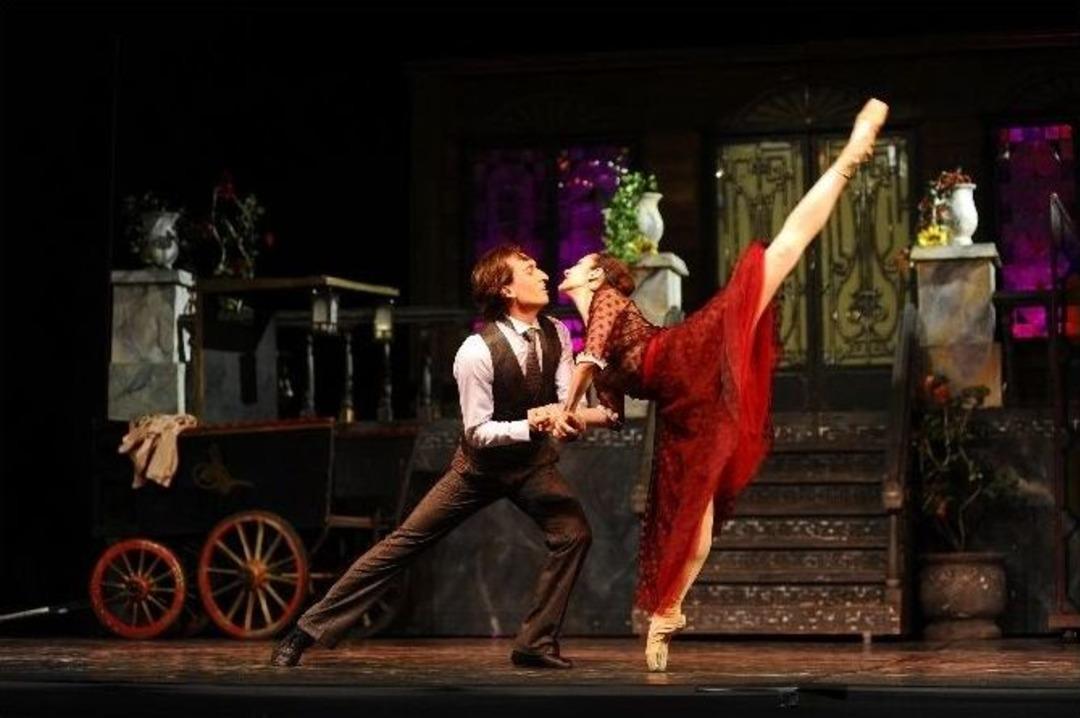 &Ccedil;alıkuşu Balesi 6 Yıl Sonra İlk Kez İstanbul&rsquo;da Sahnelendi