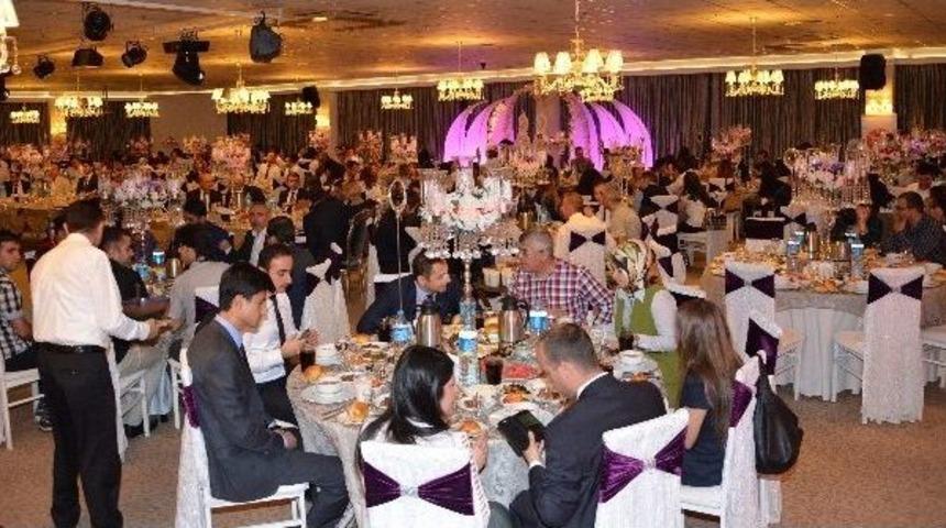 &Ouml;z Finans İş Sendikasından İftar