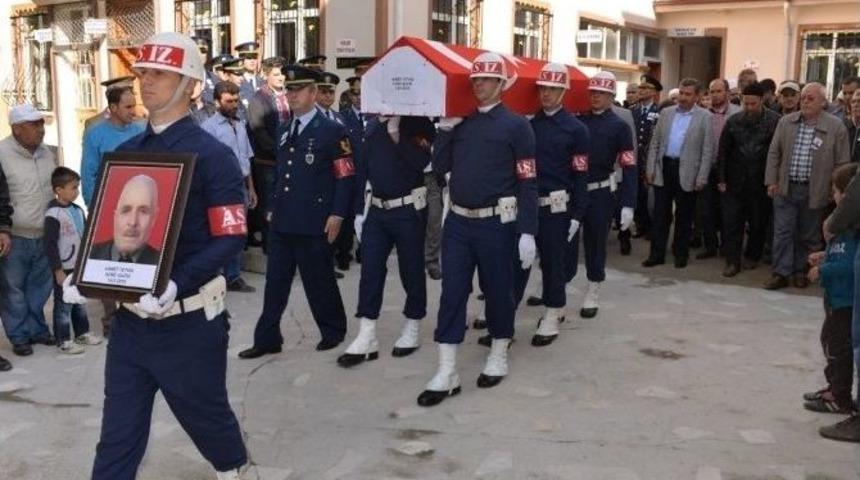 K&uuml;tahyalı Kore Gazisi Son Yolculuğuna Uğurlandı