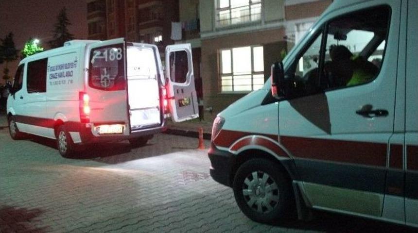 &lsquo;iyi Hissetmiyorum&rsquo; Diye Not Bırakıp İntihar Etti