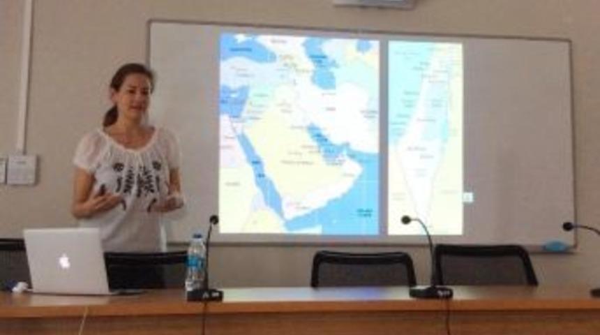 Ormer Tarafından D&uuml;zenlenen Siyaset Konuşmaları Devam Ediyor