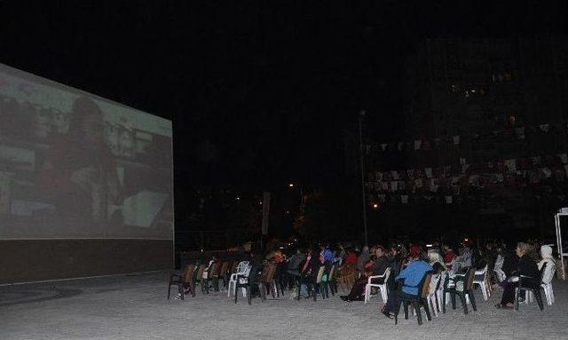 Nostaljik Yazlık Sinema Bu Ramazan’da Beylikdüzü’nde