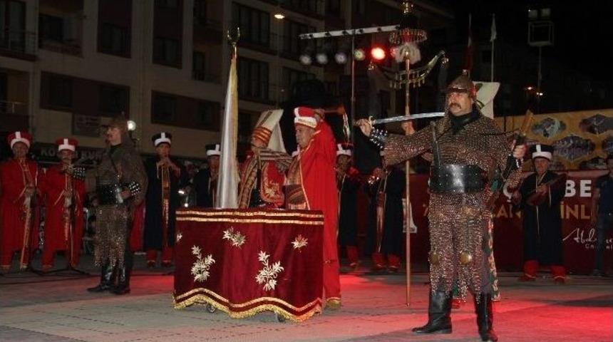 Bursa Tarihi Mehteran Ekibi &Ccedil;an&rsquo;da