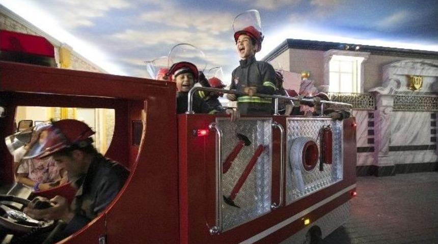 &Ccedil;ocuklar Kitap Okumak Değil, Eğlenceli Zaman Ge&ccedil;irmek İstiyor