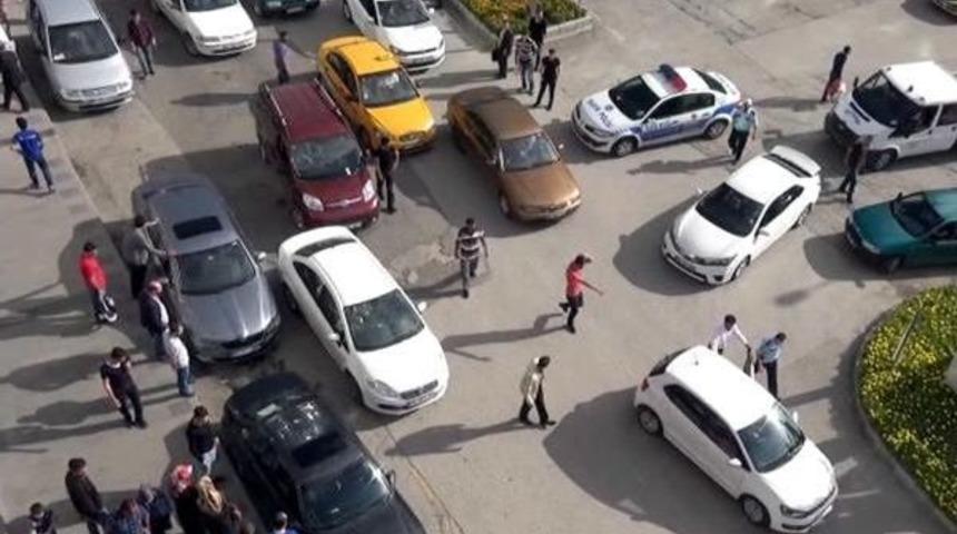 Kavga Eden Gen&ccedil;ler Polisi Kandırıp Olay Yerinden Ka&ccedil;tı