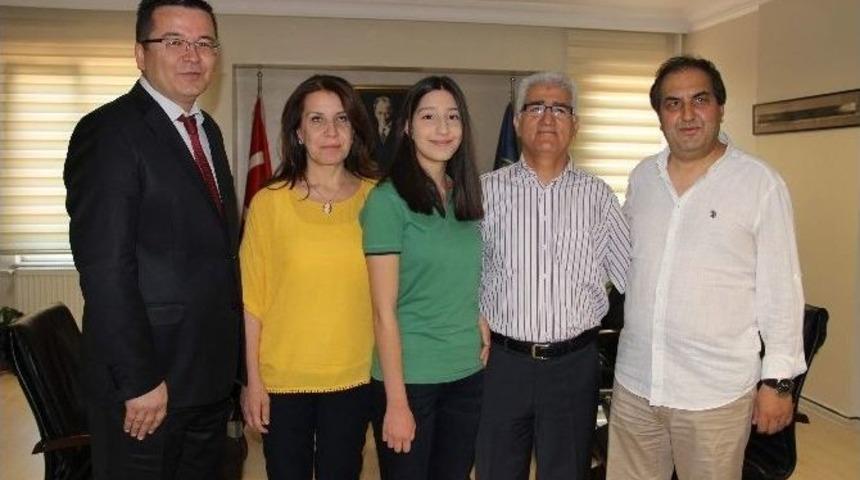 Teog T&uuml;rkiye Birincisi Gaziantep Kolej Vakfı&rsquo;ndan