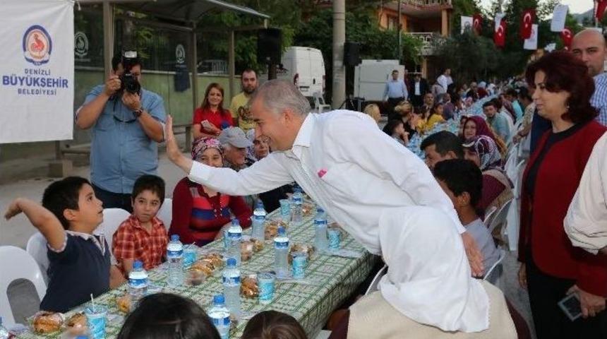 Başkan Zolan İftarda Vatandaşlarla Buluştu